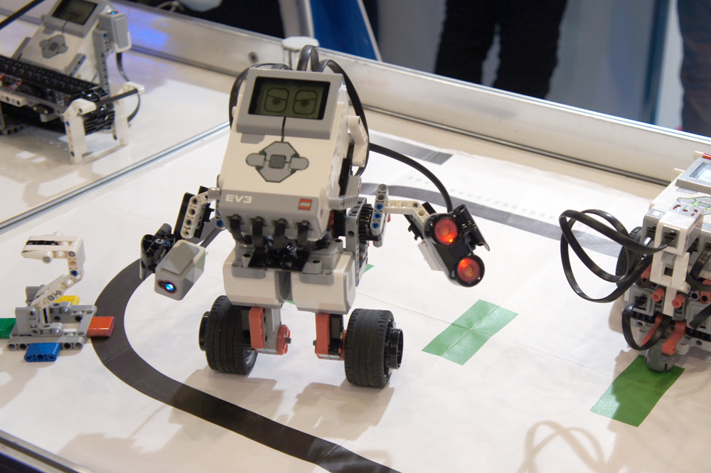 格安中古 レゴ　プログラミング　ロボット教室　マインドストームEV3 テキスト設計図USB 知育玩具